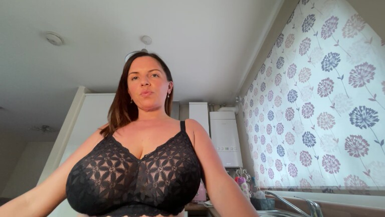 GoddessAlexi's Streamate show and profile