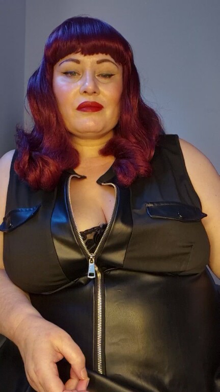TheDevineMissDeviant's Streamate show and profile