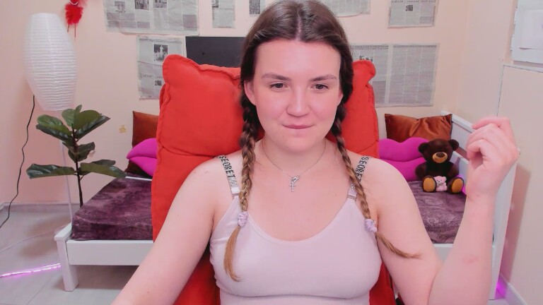 Reneswee's Streamate show and profile