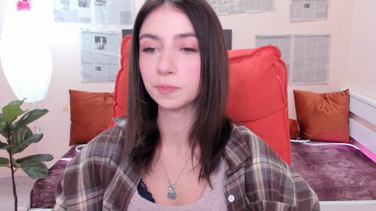 SarahTray's Streamate show and profile