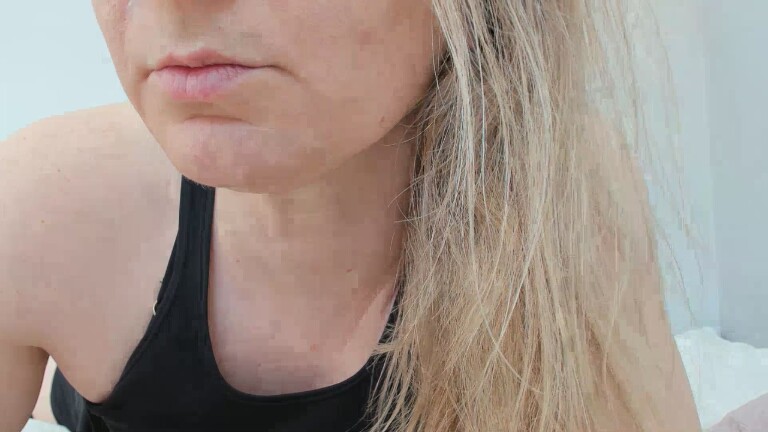 XxSweety_GirlxX's Streamate show and profile