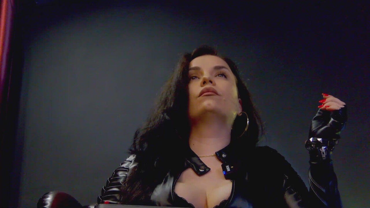 QueenAliceReign