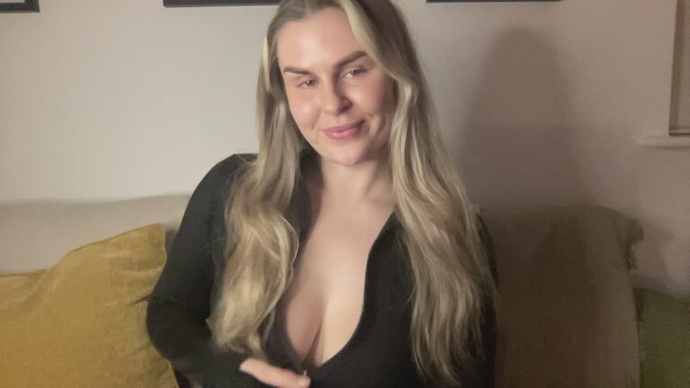 ClaraXVale's Streamate show and profile